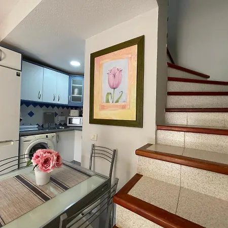 Gustamar 10 Apartamento *